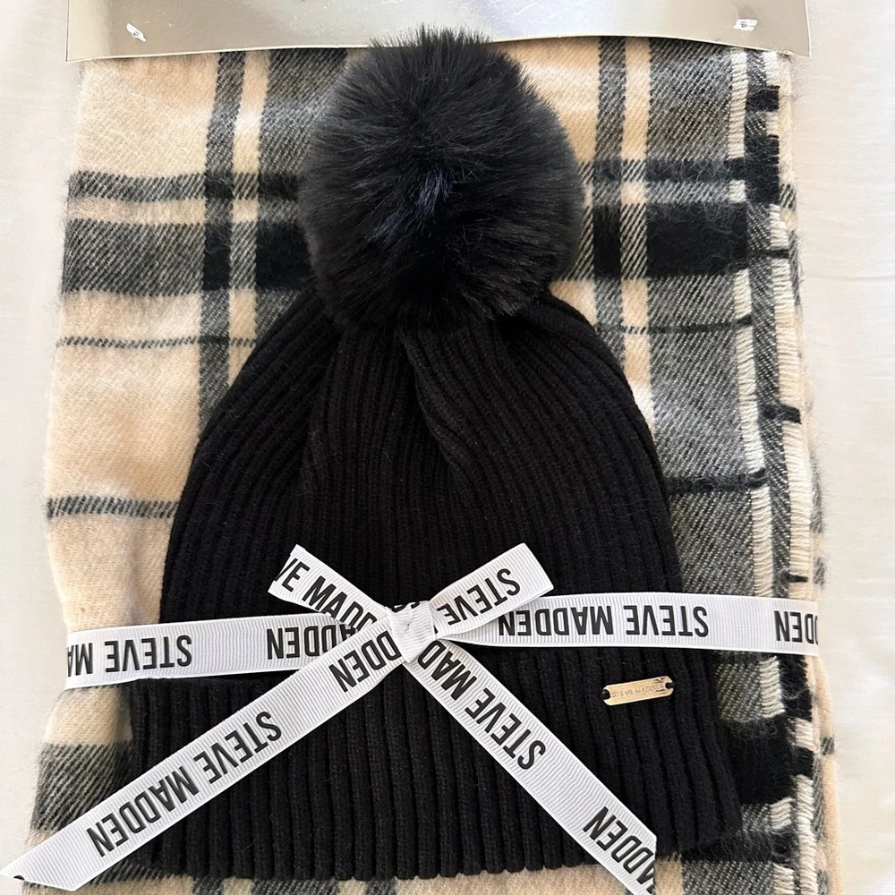 Steve Madden Scarf and Beanie Set NWT